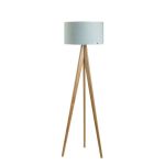 Lusito_stojaci lampa_TRIPOD_Kendari_Water_dub natural (1)